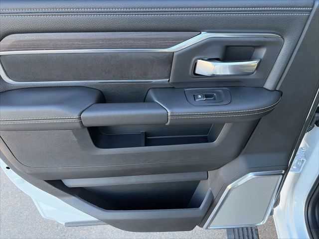 2026 RAM 2500 Laramie - Photo 27