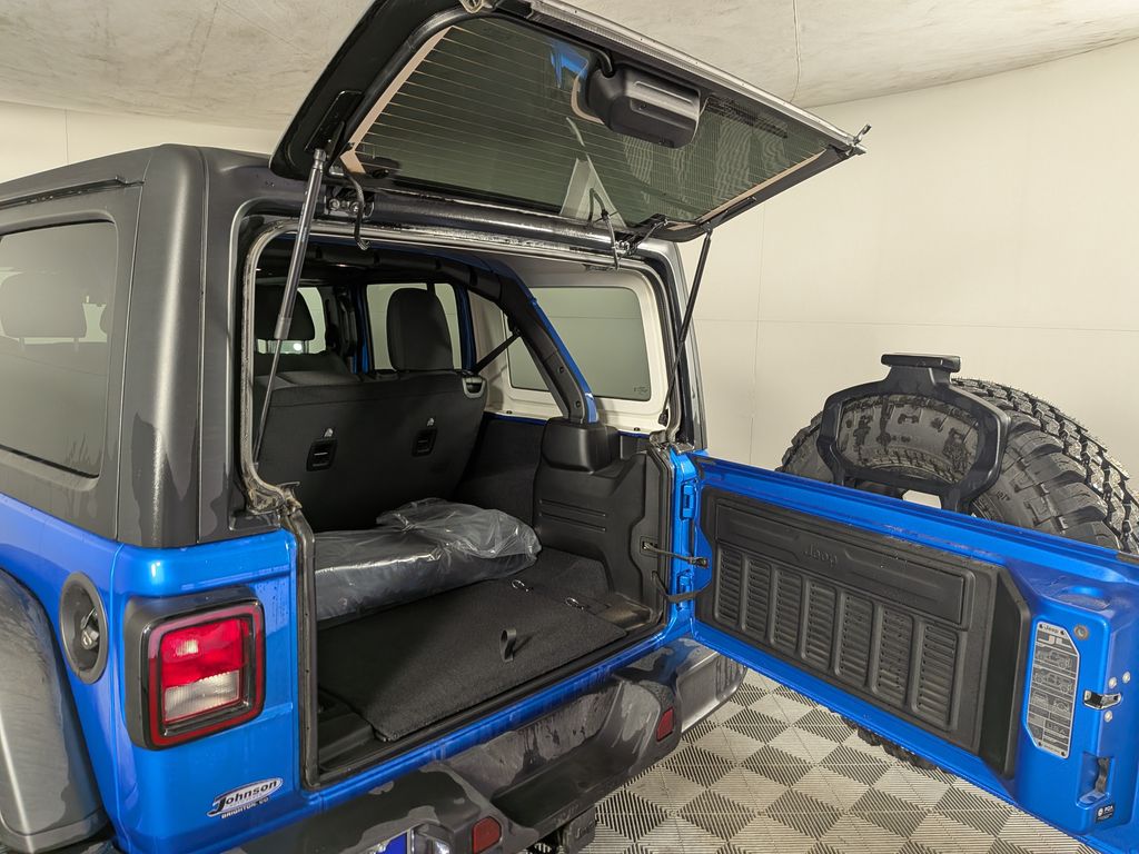 2026 Jeep Wrangler 4-Door Willys - Photo 12