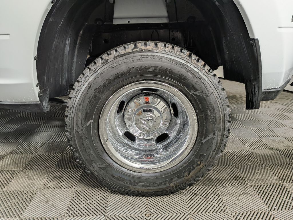 2026 RAM 3500 Tradesman - Photo 12