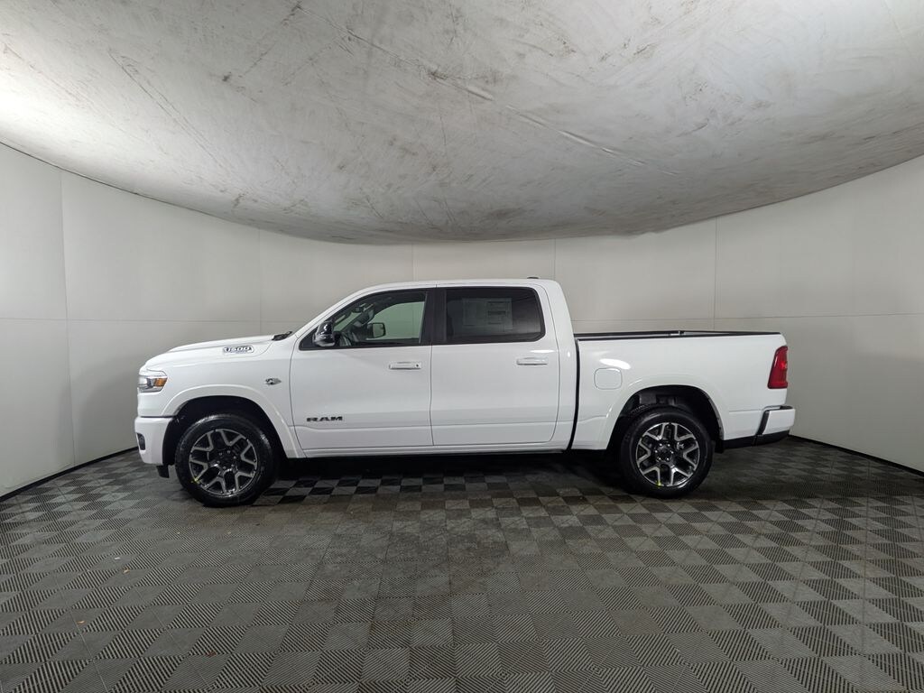 New 2026 Ram 1500 LARAMIE CREW CAB 4X4 5'7 BOX Pickup