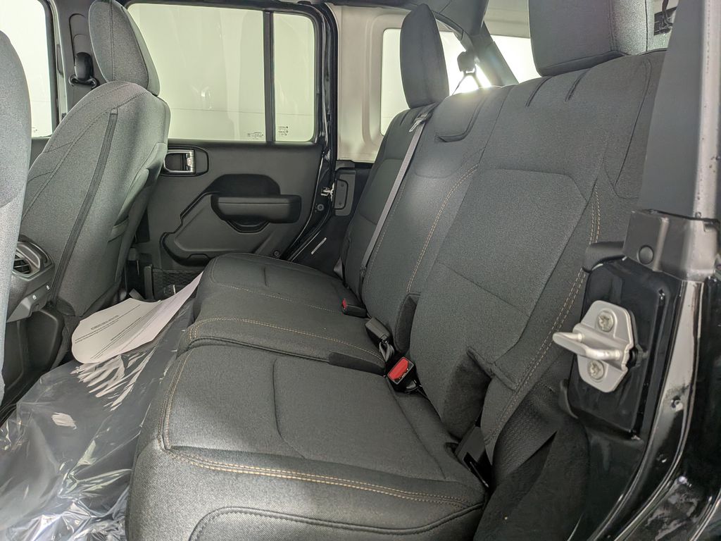 2026 Jeep Wrangler 4-Door Willys - Photo 27