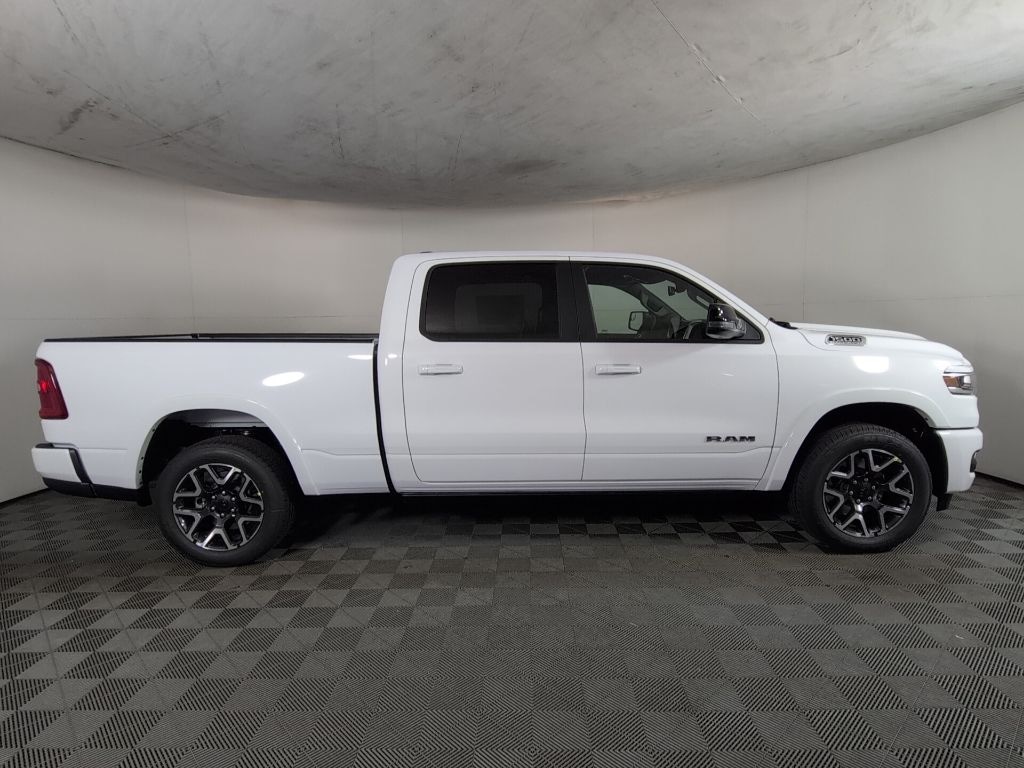 New 2026 Ram 1500 LARAMIE CREW CAB 4X4 6'4 BOX Pickup