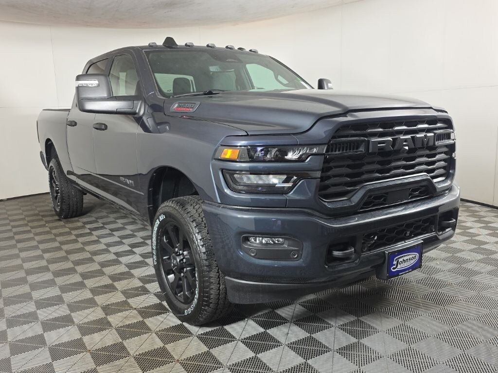 New 2026 Ram 2500 BIG HORN CREW CAB 4X4 6'4 BOX Pickup