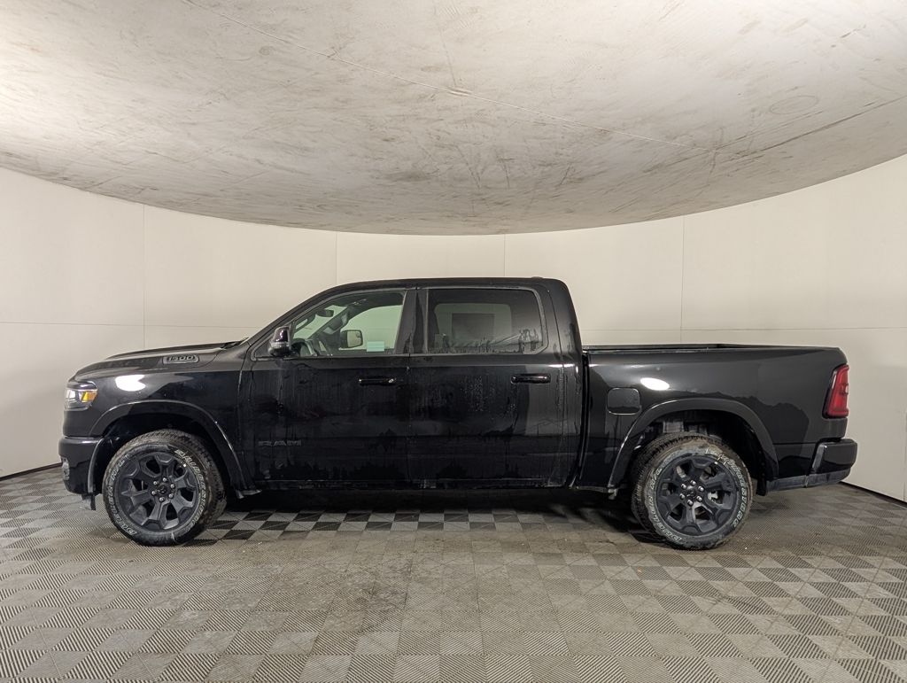 New 2025 Ram 1500 BIG HORN CREW CAB 4X4 5'7 BOX Pickup