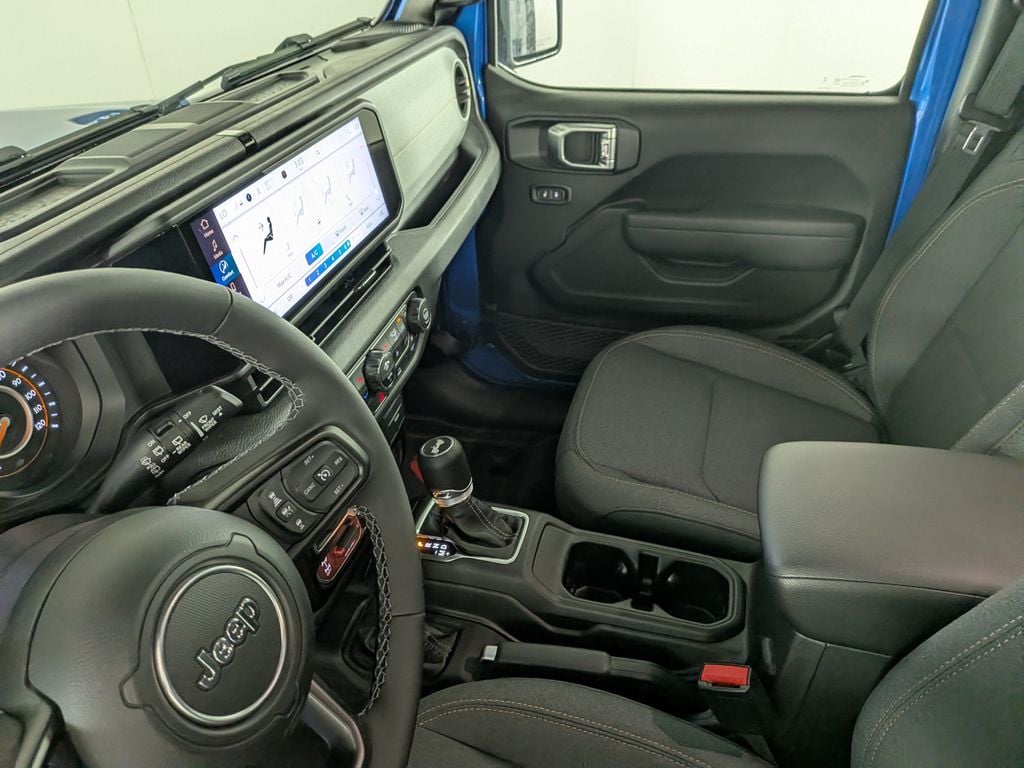 2026 Jeep Wrangler 4-Door Willys - Photo 22