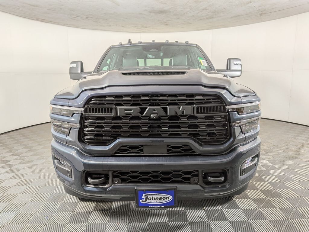 New 2026 Ram 3500 LIMITED CREW CAB 4X4 6'4 BOX Pickup