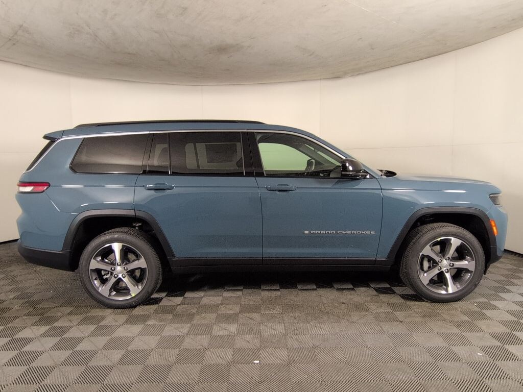 New 2026 Jeep Grand Cherokee L L LIMITED 4X4 Sport Utility