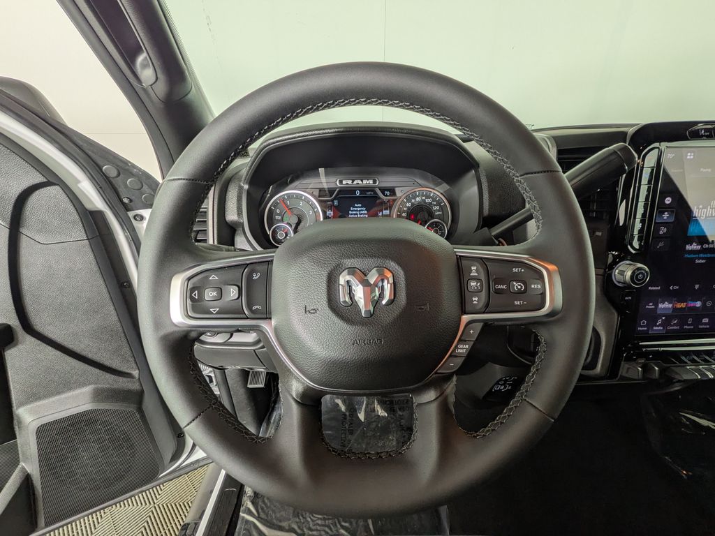 2026 RAM 3500 Tradesman - Photo 17