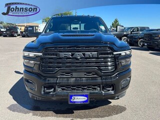 2026 Ram 3500 LIMITED CREW CAB 4X4 8' BOX Pickup