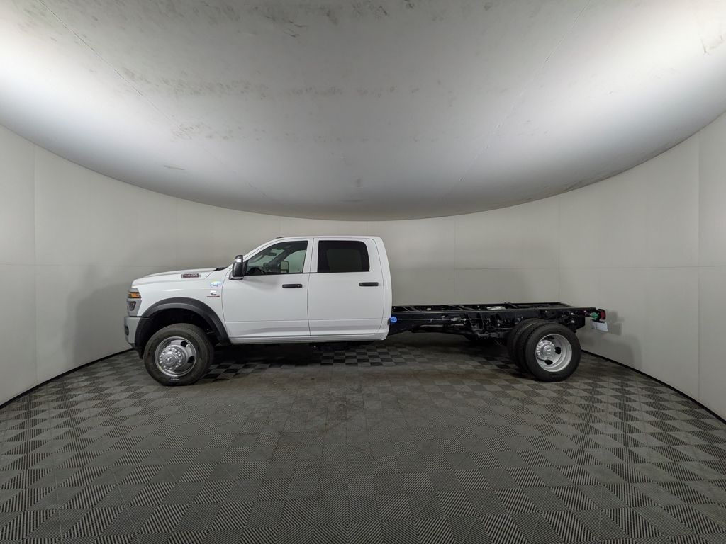 New 2025 Ram 5500 Chassis Cab 5500 TRADESMAN CHASSIS CREW CAB 4X4 84' CA Pickup