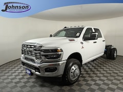2025 Ram 3500 Chassis Cab 3500 TRADESMAN CREW CAB CHASSIS 4X4 60' CA Pickup