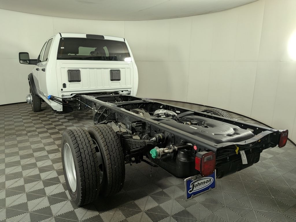 New 2025 Ram 5500 Chassis Cab 5500 TRADESMAN CHASSIS CREW CAB 4X4 84' CA Pickup