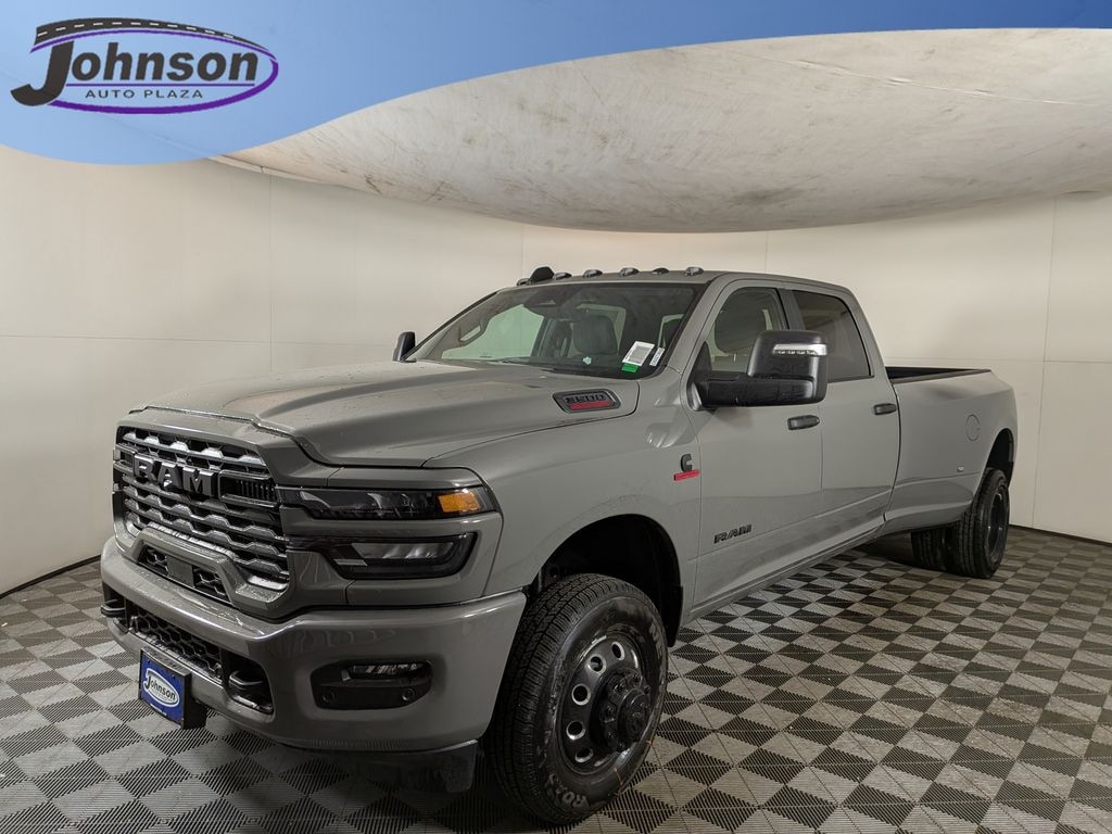 New 2026 Ram 3500 BIG HORN CREW CAB 4X4 8' BOX Pickup
