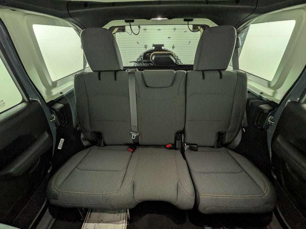 2026 Jeep Wrangler 4-Door Willys - Photo 27