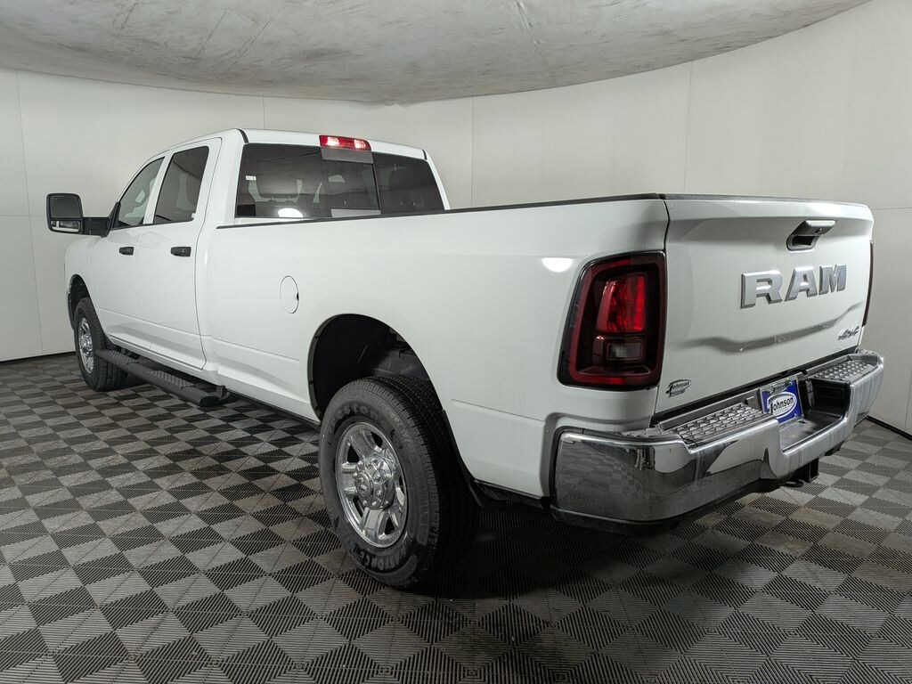 New 2026 Ram 2500 TRADESMAN CREW CAB 4X4 8' BOX Pickup