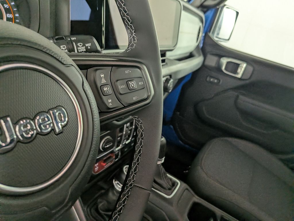 2026 Jeep Wrangler 4-Door Willys - Photo 18