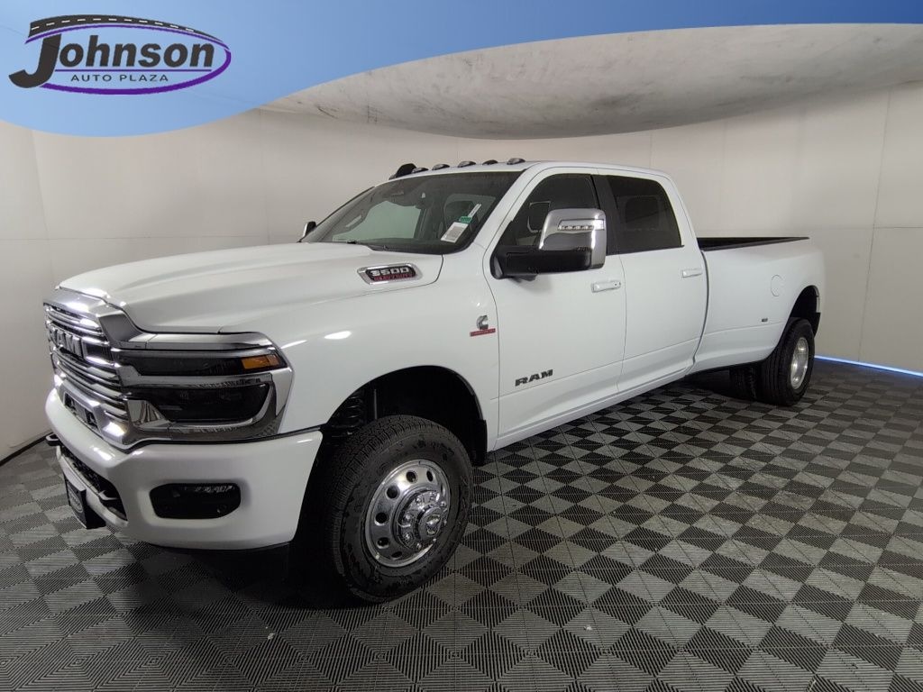 New 2026 Ram 3500 LARAMIE CREW CAB 4X4 8' BOX Pickup