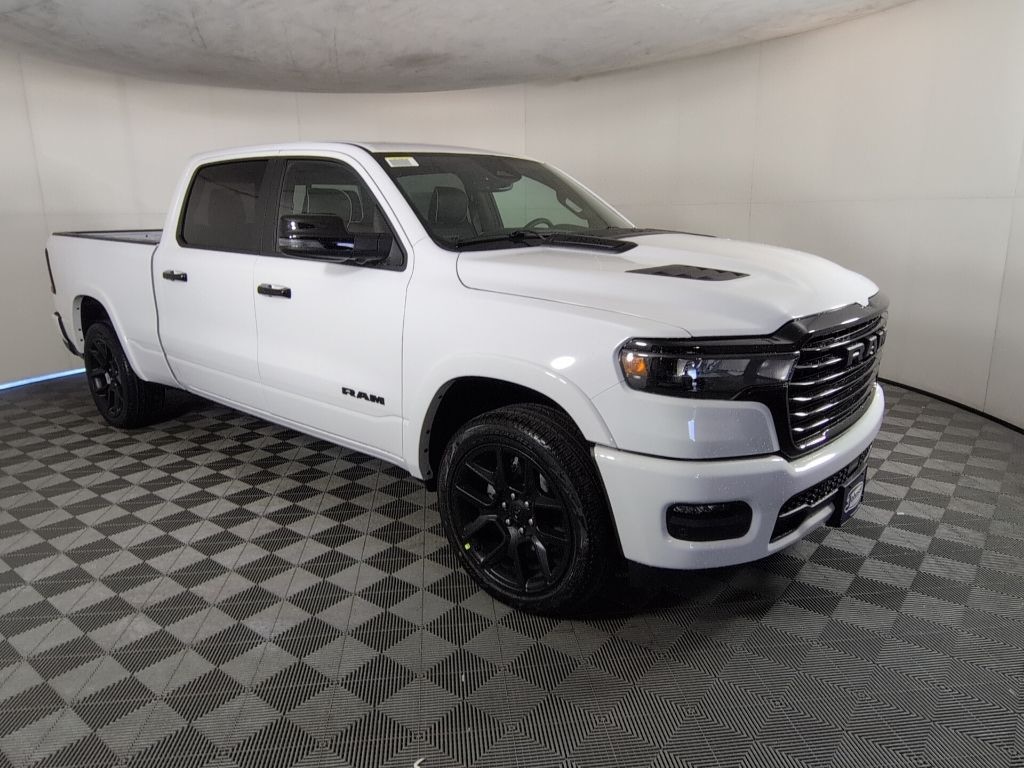 New 2026 Ram 1500 LARAMIE CREW CAB 4X4 6'4 BOX Pickup