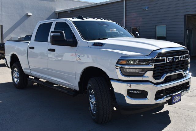 2025 Ram 2500 Tradesman photo 3