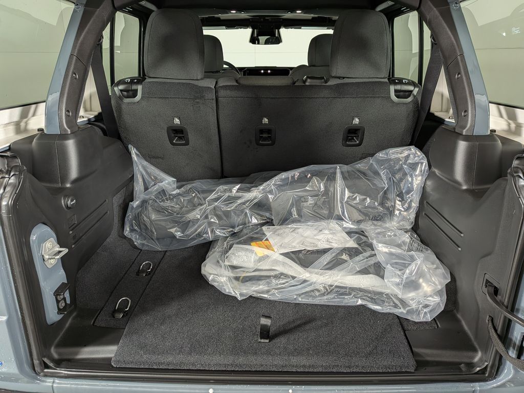 2026 Jeep Wrangler 4-Door Willys - Photo 11