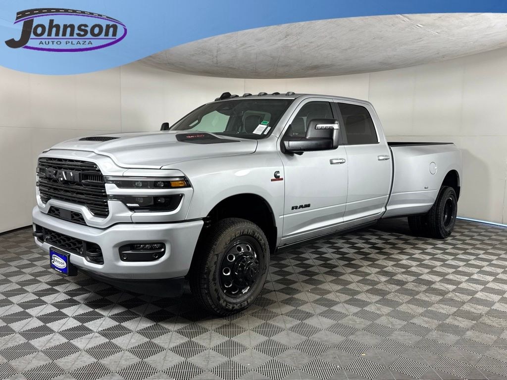 New 2026 Ram 3500 LARAMIE CREW CAB 4X4 8' BOX Pickup