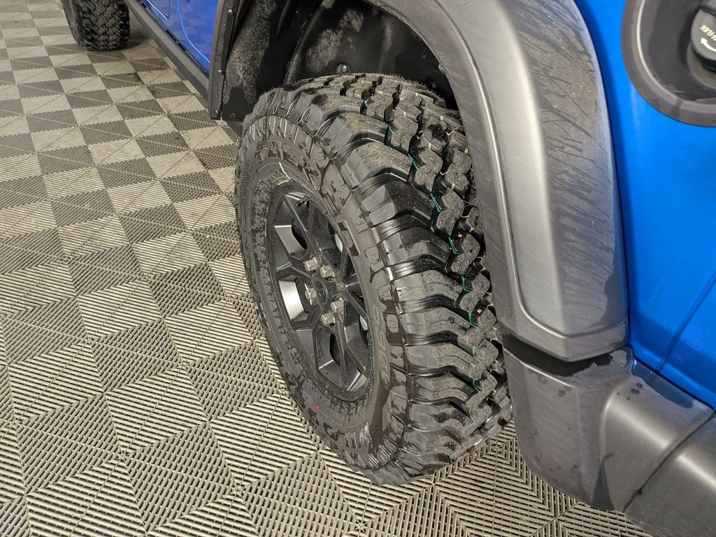 2026 Jeep Wrangler 4-Door Willys - Photo 11