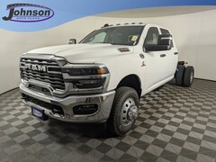 2025 Ram 3500 Chassis Cab 3500 TRADESMAN CREW CAB CHASSIS 4X4 60' CA Pickup