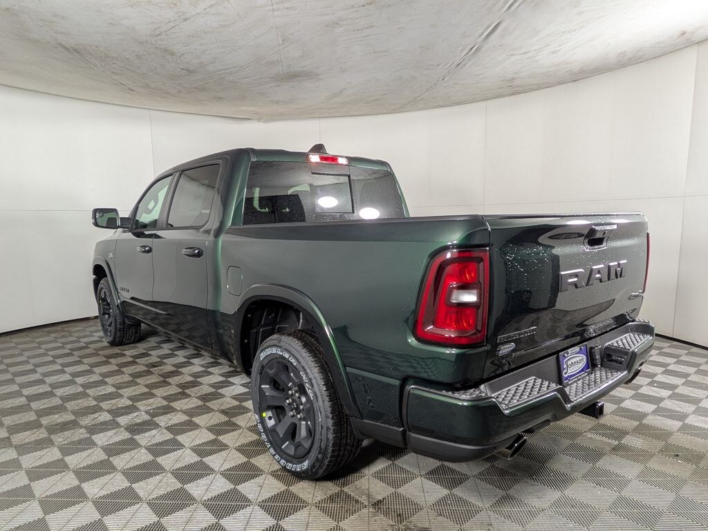 New 2026 Ram 1500 BIG HORN CREW CAB 4X4 5'7 BOX Pickup