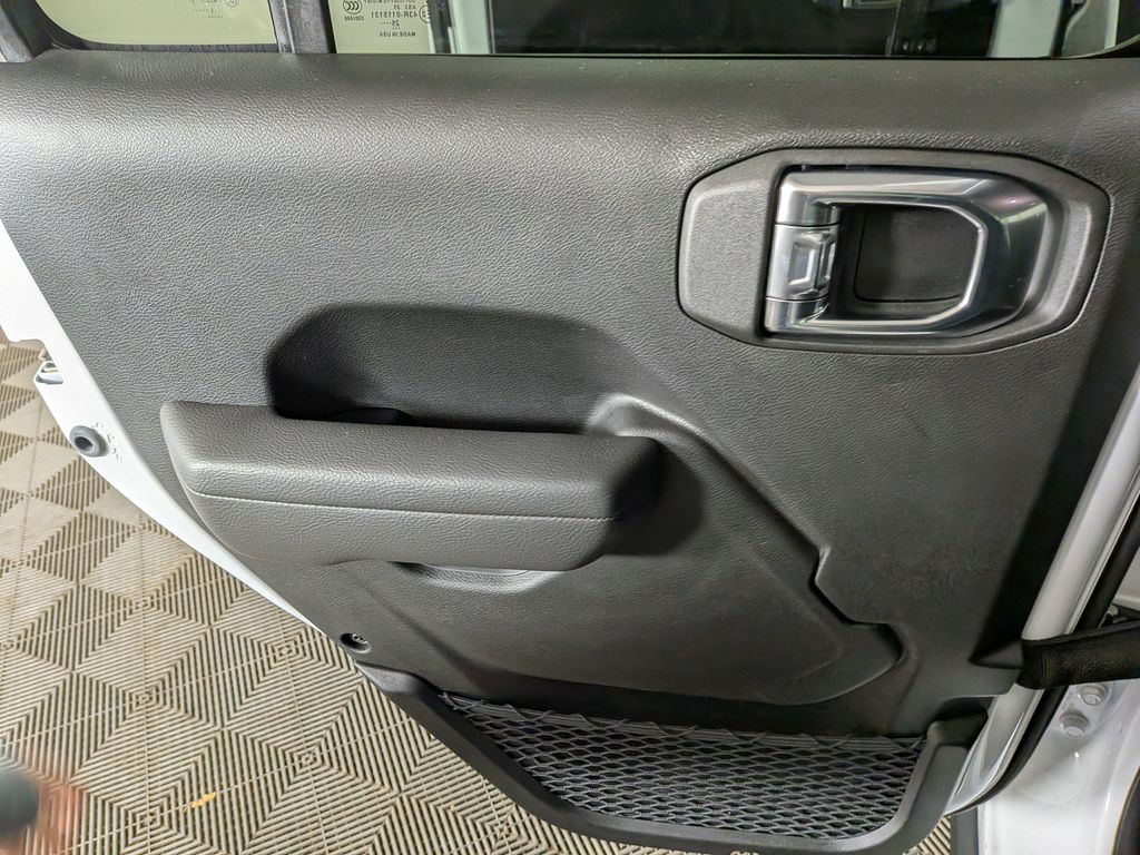2026 Jeep Wrangler 4-Door Willys - Photo 25