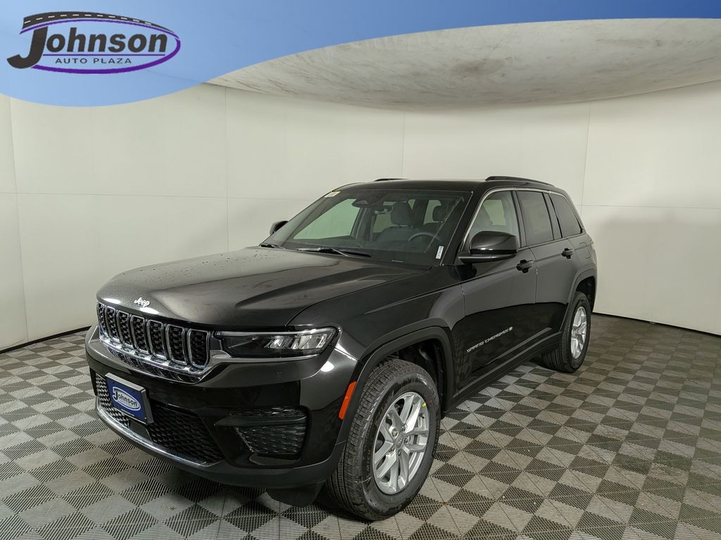 New 2026 Jeep Grand Cherokee LAREDO X 4X4 Sport Utility