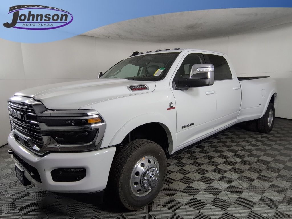 New 2026 Ram 3500 LIMITED LONGHORN CREW CAB 4X4 8' BOX Pickup