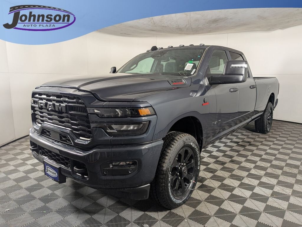 New 2026 Ram 3500 BIG HORN CREW CAB 4X4 8' BOX Pickup