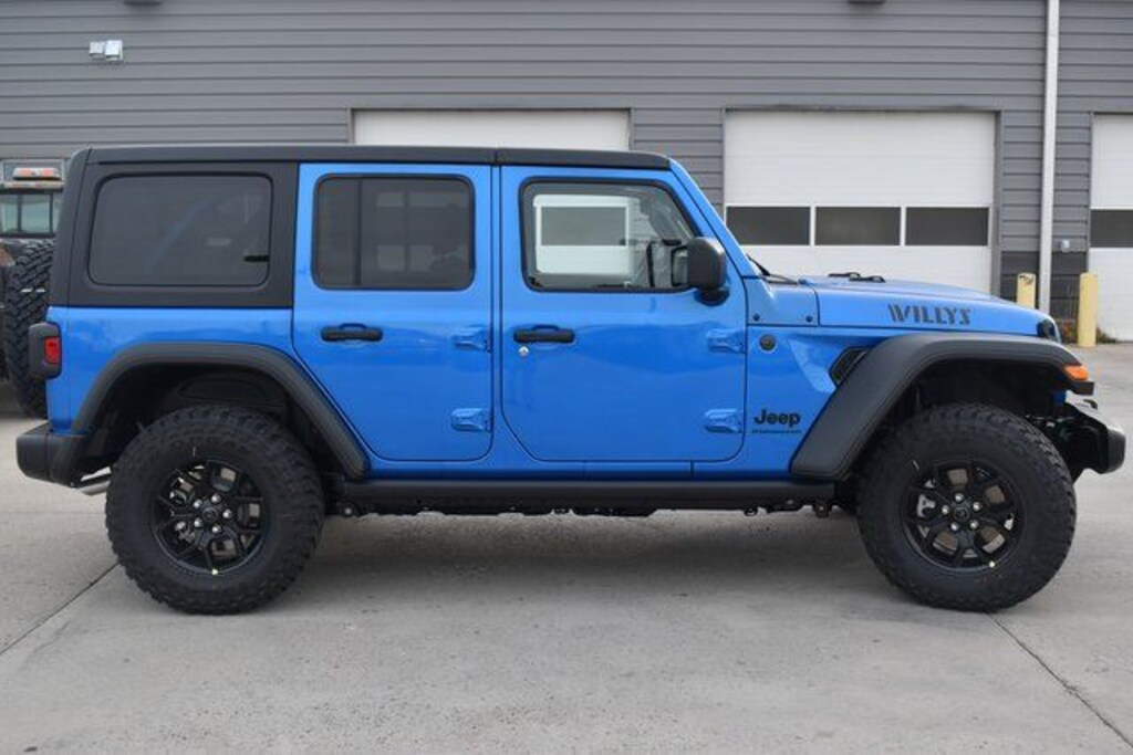 New 2026 Jeep Wrangler 4-DOOR WILLYS Sport Utility