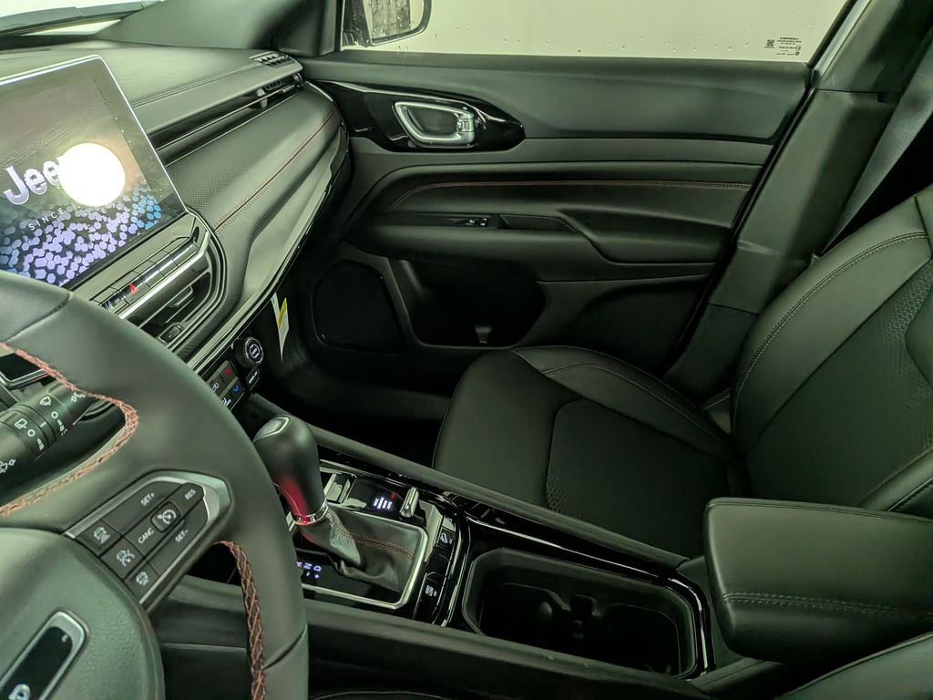 2026 Jeep Compass Trailhawk - Photo 26