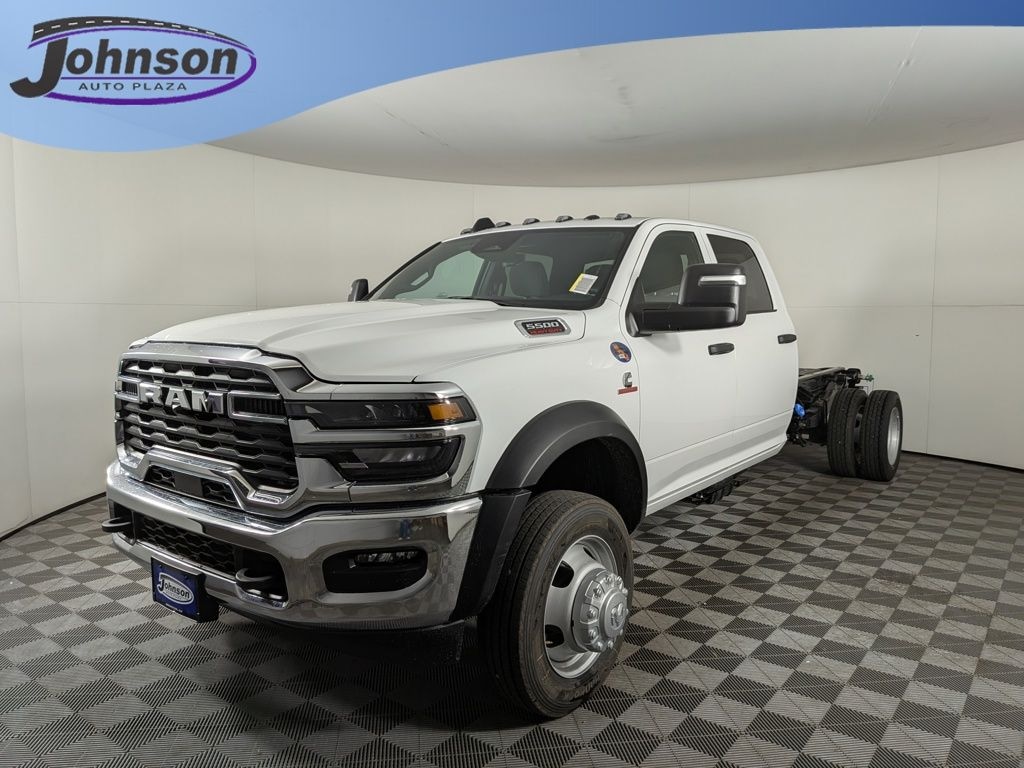 New 2025 Ram 5500 Chassis Cab 5500 TRADESMAN CHASSIS CREW CAB 4X4 84' CA Pickup