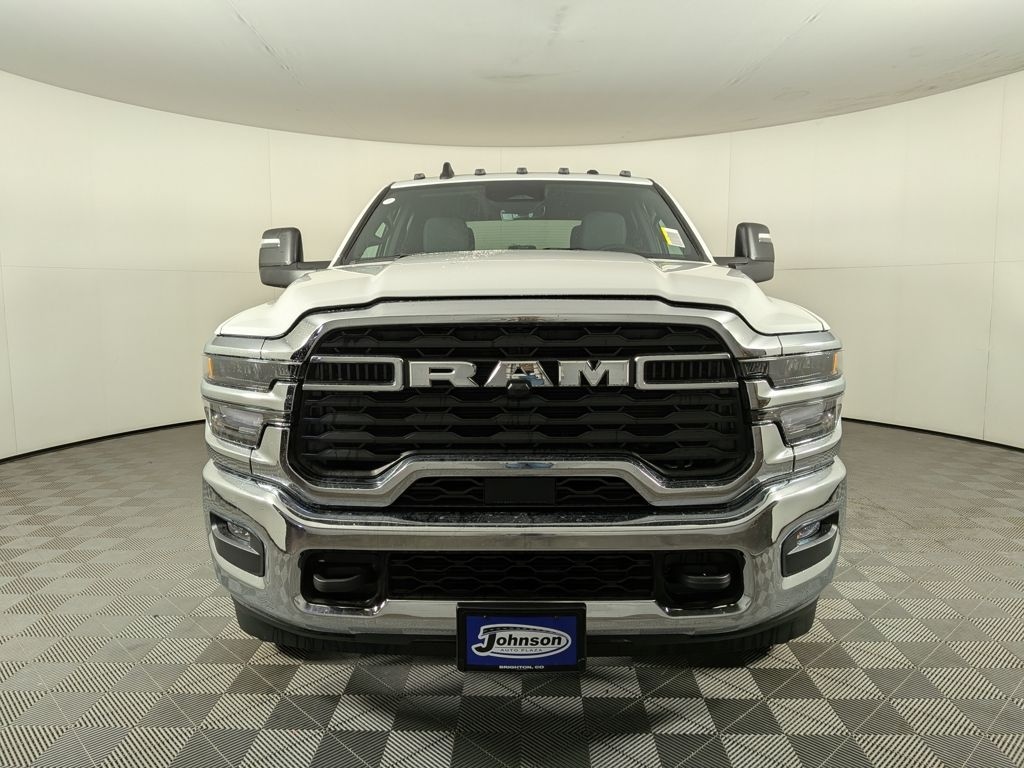 New 2025 Ram 3500 Chassis Cab 3500 TRADESMAN CREW CAB CHASSIS 4X4 60' CA Pickup