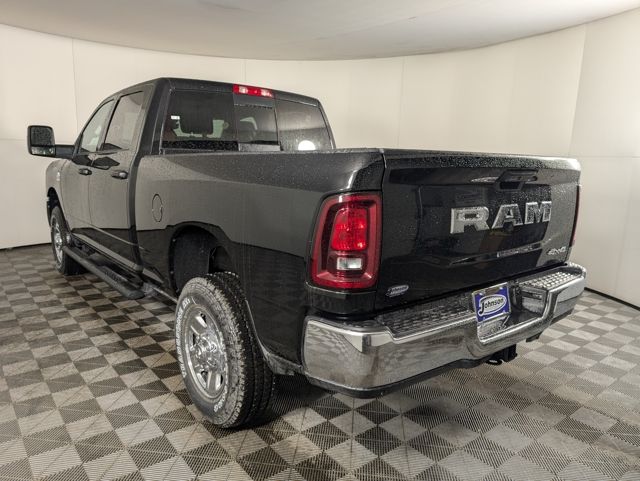 2025 Ram 2500 Tradesman photo 4