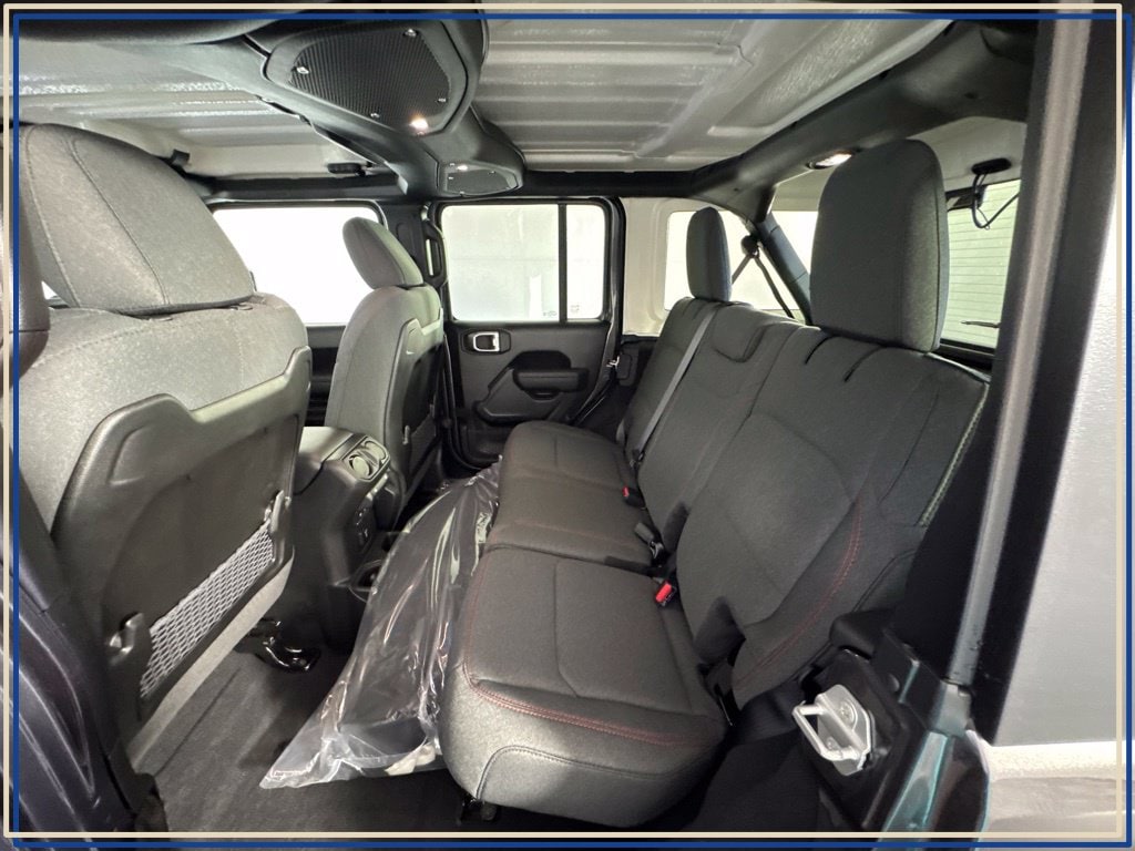 Photo 32