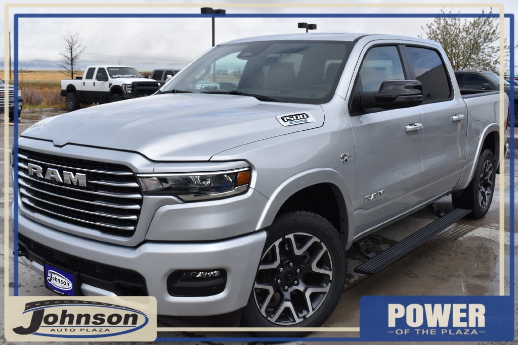 New 2026 Ram 1500 LARAMIE CREW CAB 4X4 5'7 BOX Pickup