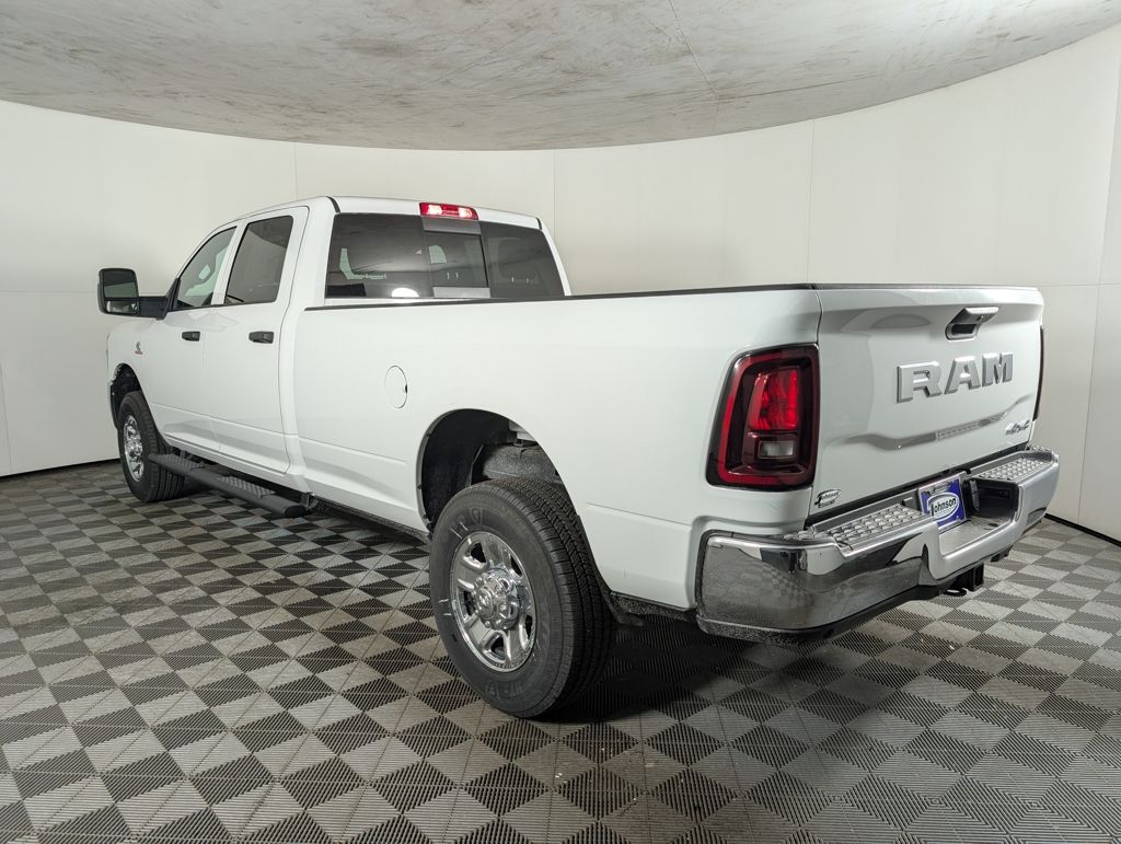 2025 Ram 2500 Tradesman photo 4