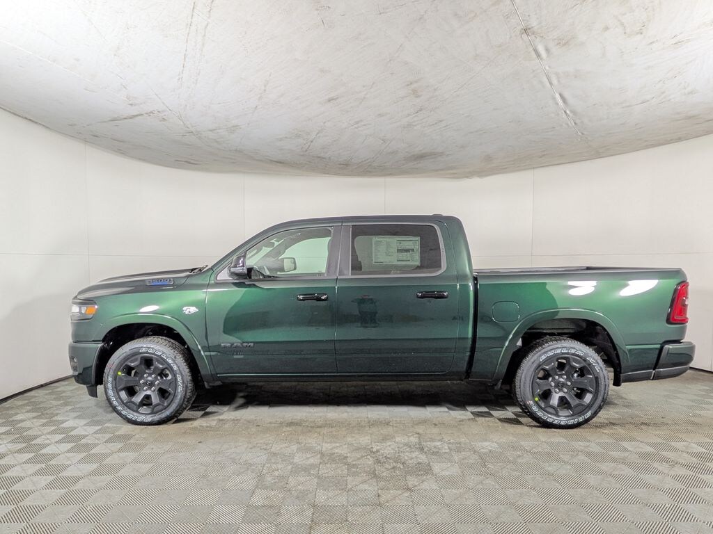 New 2026 Ram 1500 BIG HORN CREW CAB 4X4 5'7 BOX Pickup