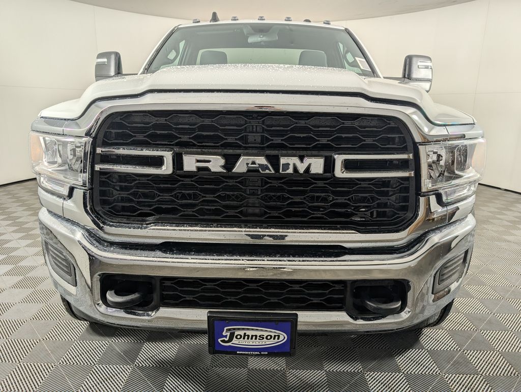 New 2024 Ram 5500 Chassis Cab 5500 TRADESMAN CHASSIS REGULAR CAB 4X4 84' CA Pickup