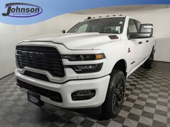 2026 Ram 3500 BIG HORN CREW CAB 4X4 8' BOX Pickup