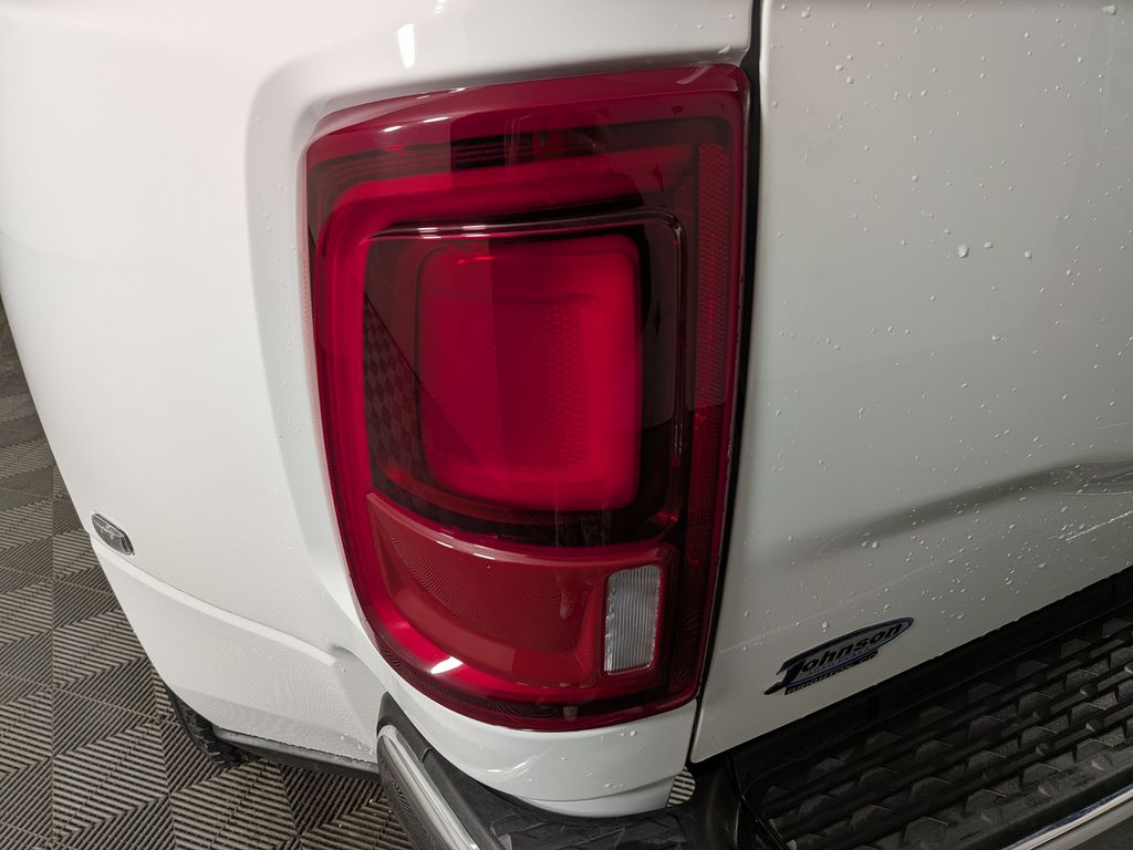 2026 RAM 3500 Tradesman - Photo 11