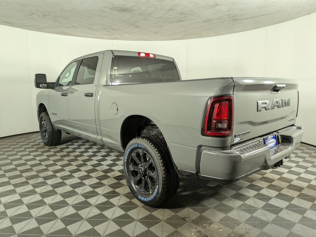 New 2026 Ram 2500 BIG HORN CREW CAB 4X4 6'4 BOX Pickup