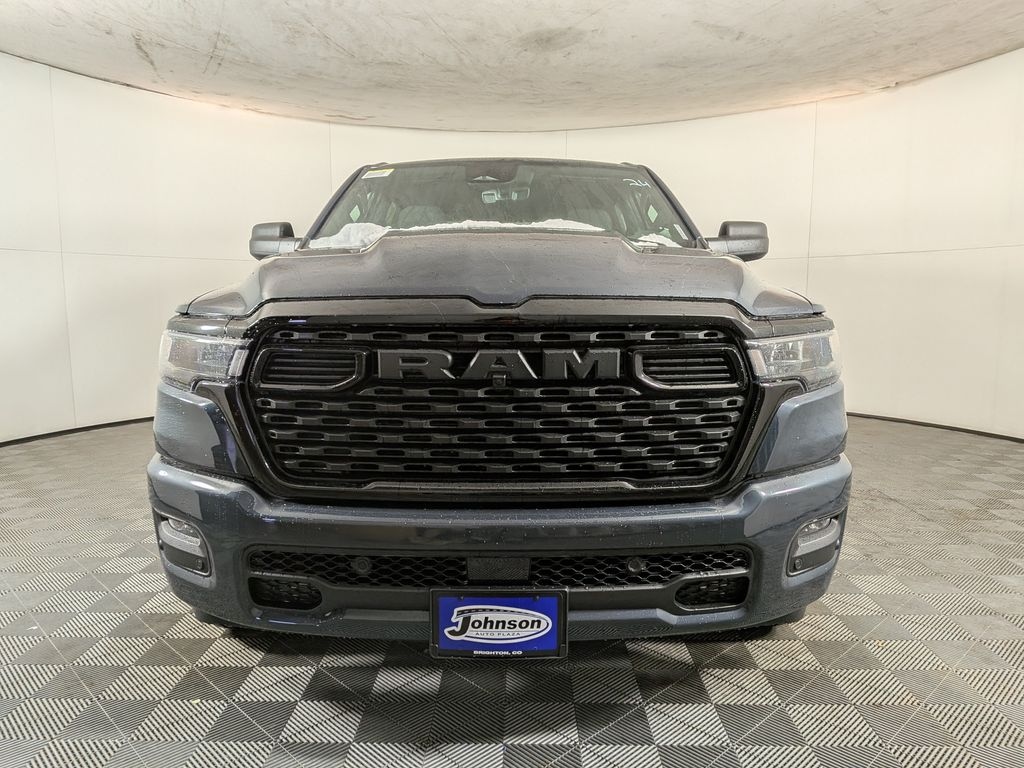 New 2026 Ram 1500 EXPRESS CREW CAB 4X4 5'7 BOX Pickup