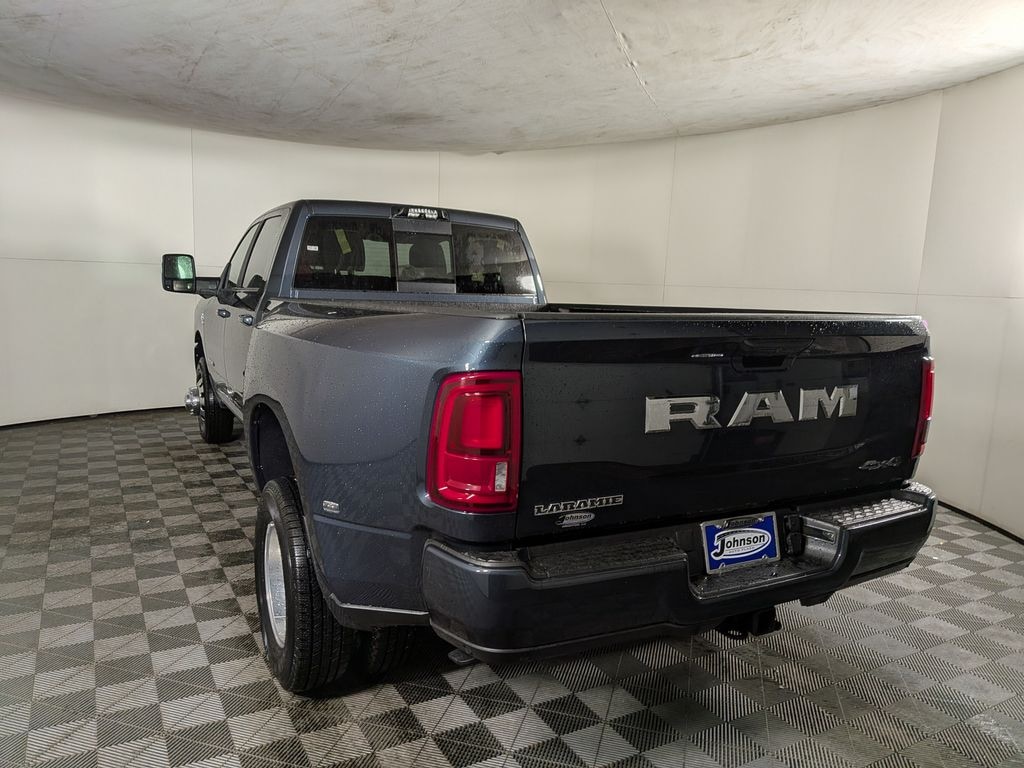New 2026 Ram 3500 LARAMIE CREW CAB 4X4 8' BOX Pickup