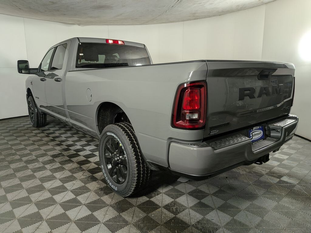 New 2026 Ram 3500 BIG HORN CREW CAB 4X4 8' BOX Pickup