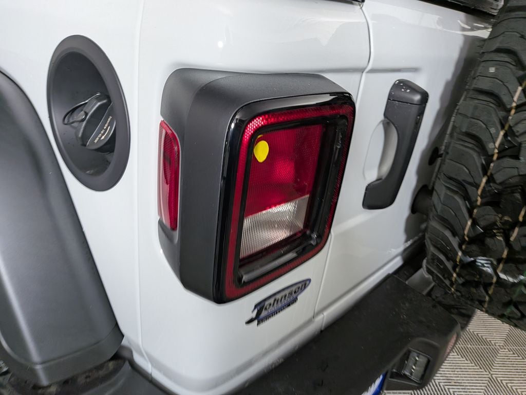 2026 Jeep Wrangler 2-Door Willys - Photo 12