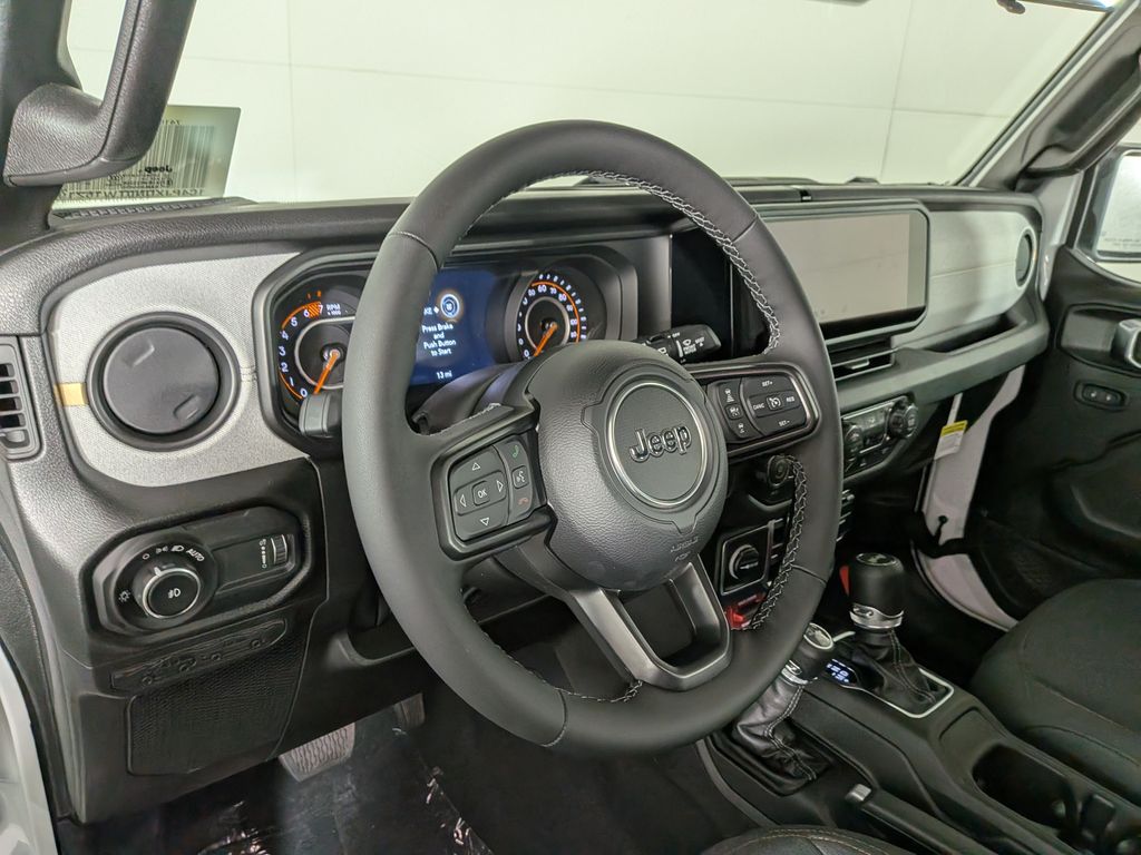 2026 Jeep Wrangler 4-Door Willys - Photo 17